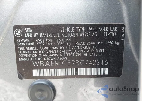 2011 BMW 528I из США, поврежденный, VIN WBAFR1C59BC742246